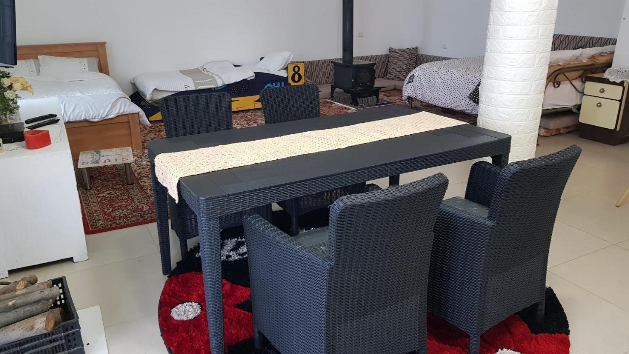 Hermon Accommodation Majdal Shams Bagian luar foto
