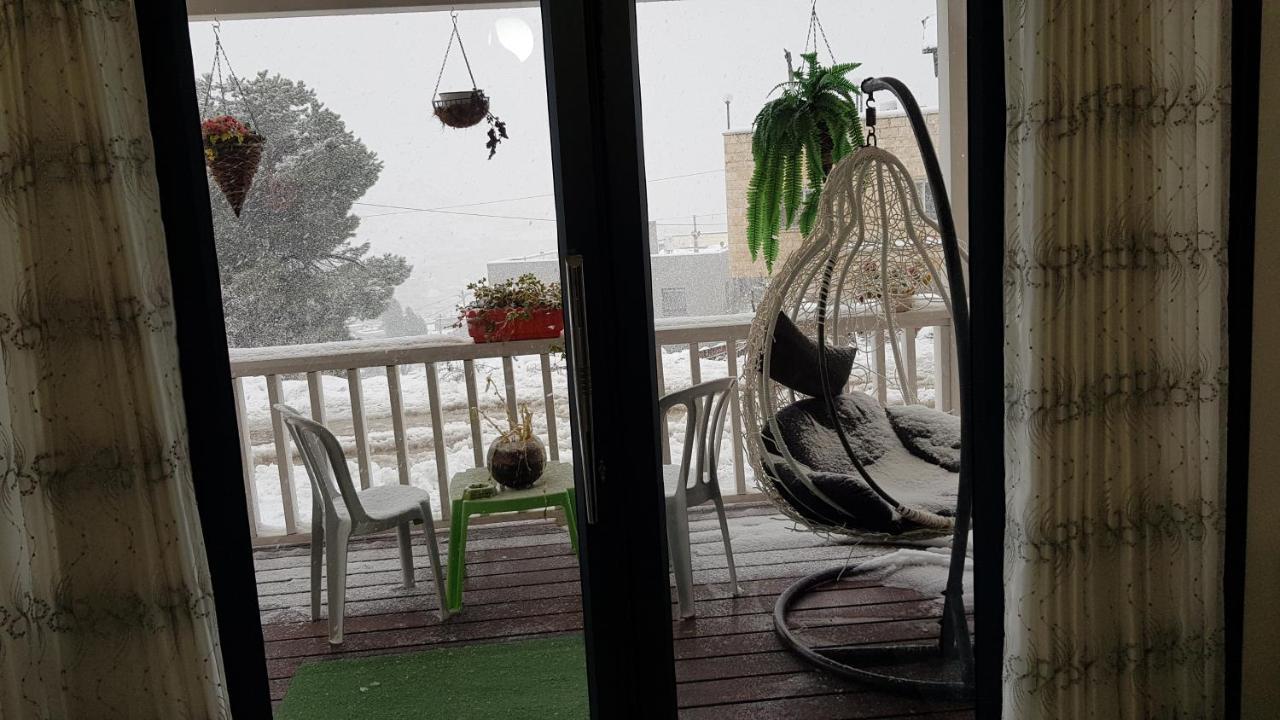 Hermon Accommodation Majdal Shams Bagian luar foto